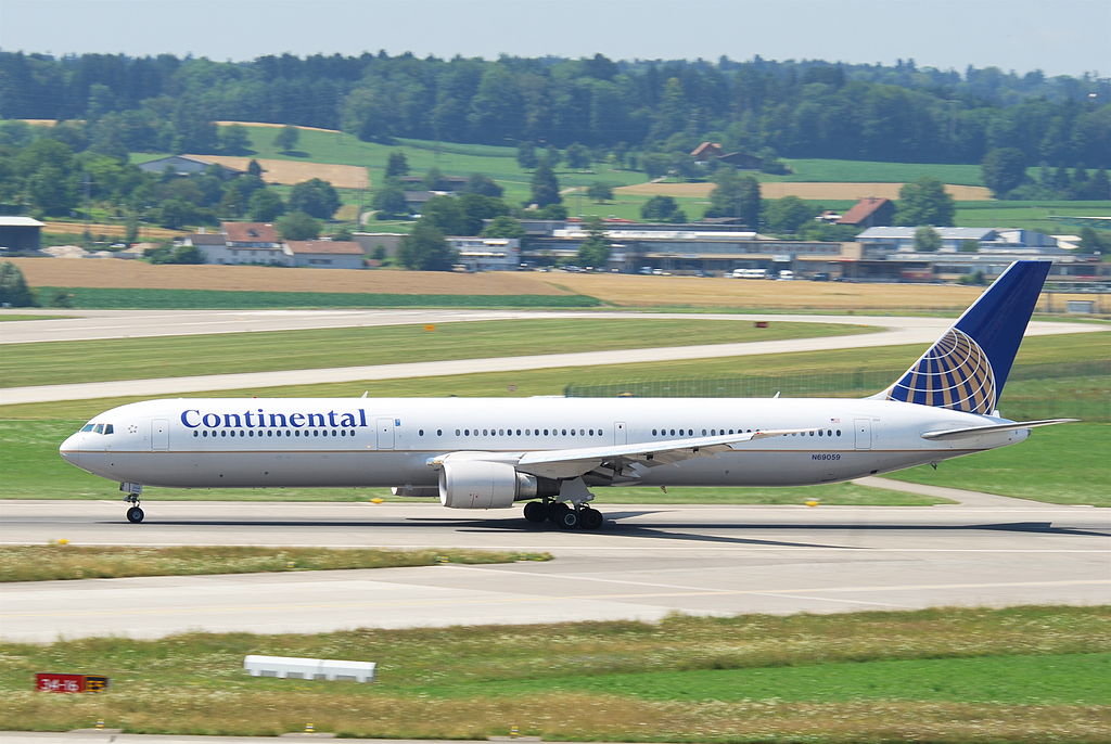 Boeing 767 424ER cnserial number 29454864 United Airlines Widebody Fleet N69059 ex Continental at Zurich Airport Kloten