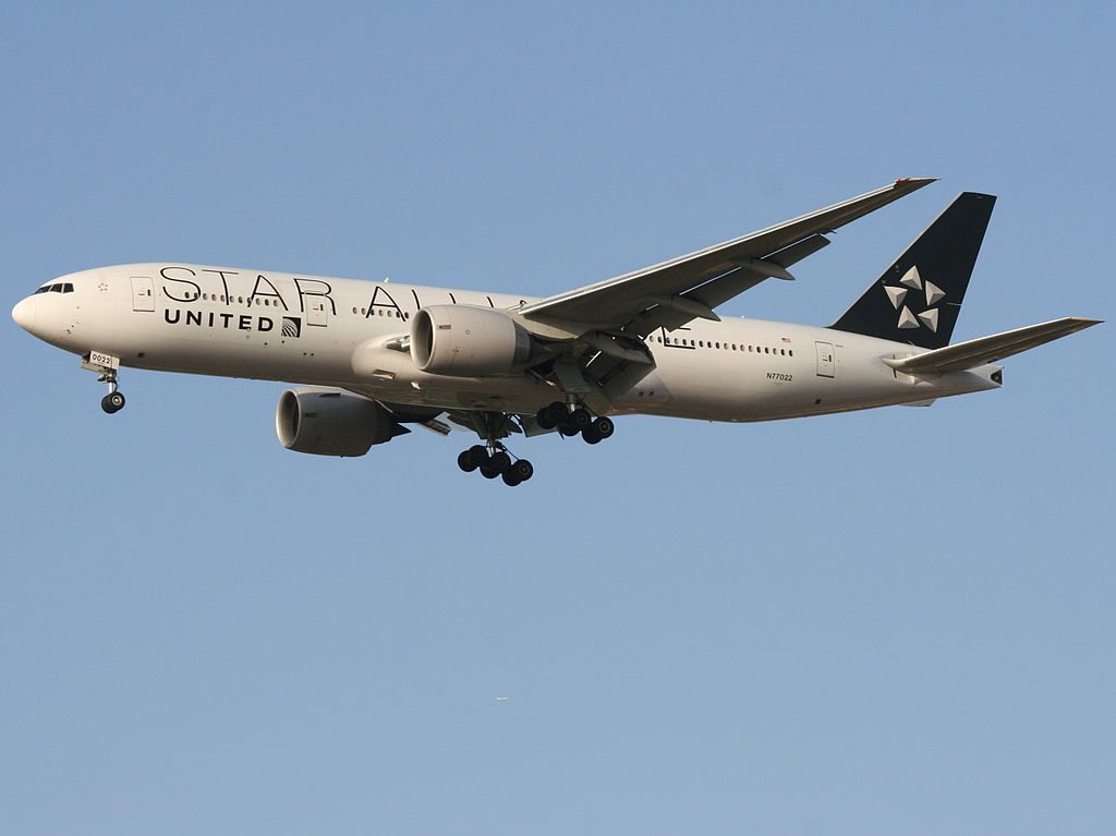 N77022 United Airlines Fleet ex Continental Boeing 777 224ER cnserial number 39777868 STAR ALLIANCE livery colors on final before landing at Ben Gurion International Airport IATA TLV ICAO LLBG