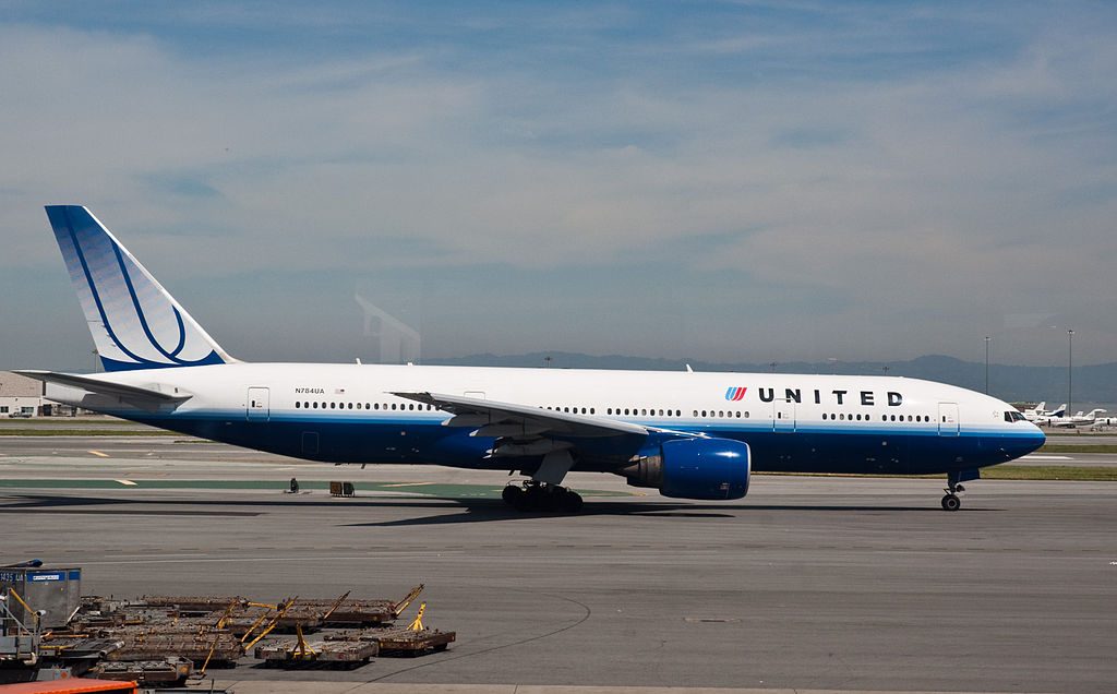 United Airlines Boeing 777 200ER N784UA San Francisco International Airport