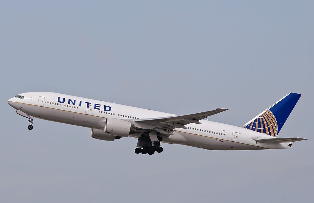 United Airlines Fleet N222UA Boeing 777 200ER departure to Washington Dulles and make an overnight run to Sao Paulo