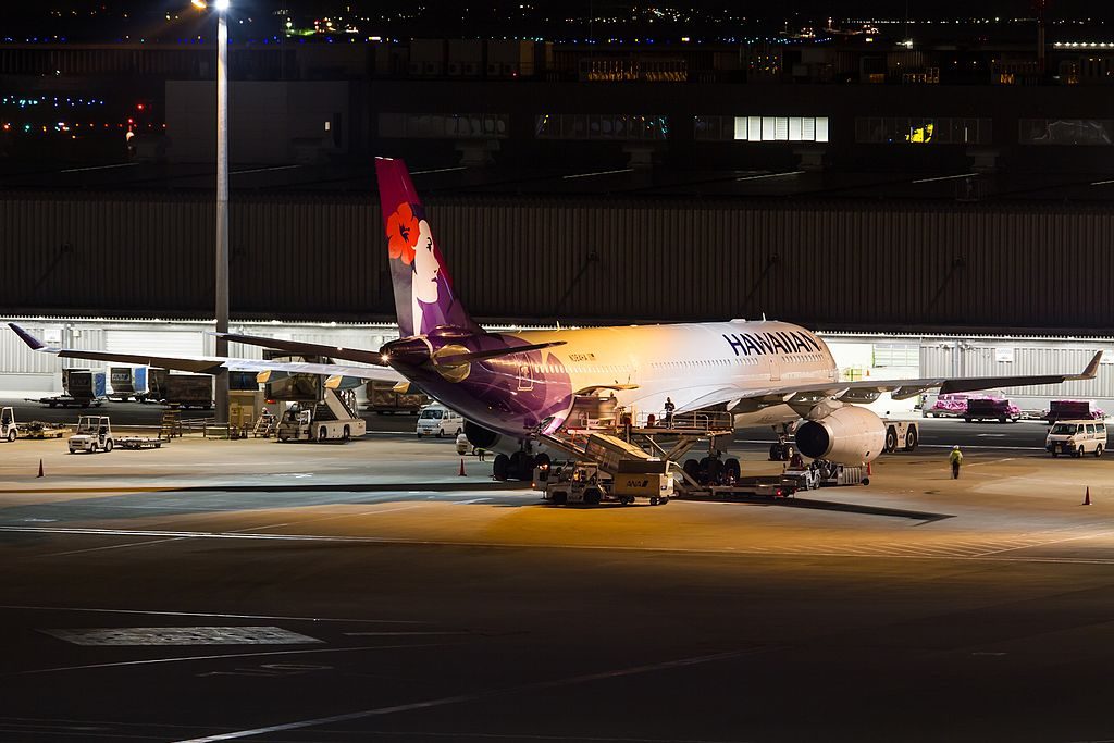 Airbus A330 243 N384HA cn 1259 Hōkūpa‘a Hawaiian Airlines HAL Headquarters Honolulu Hawaii 05082012 Tokyo Haneda AirportHNDRJTT