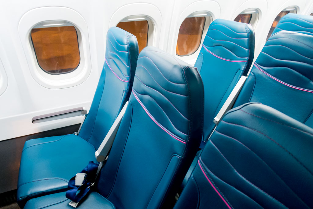 Hawaiian Airlines B717 200 Economy Class Cabin Standard Seats Photos