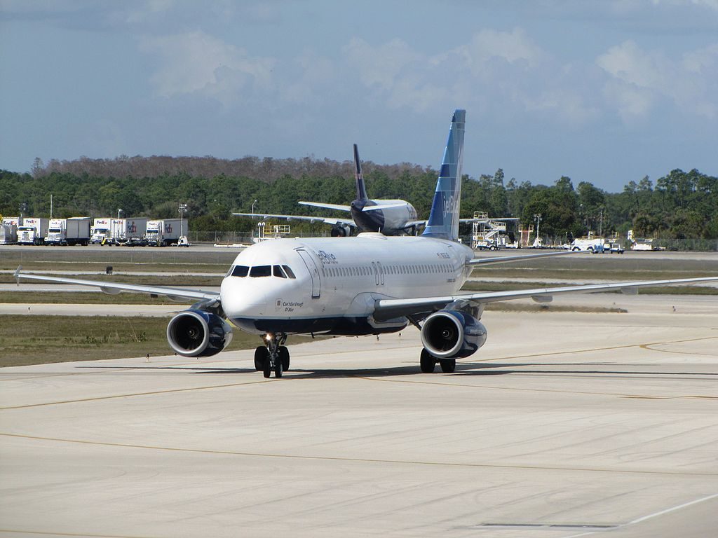 JetBlue Airways N618JB Can’t Get Enough Of Blue Airbus A320 200 at Southwest Florida International Airport