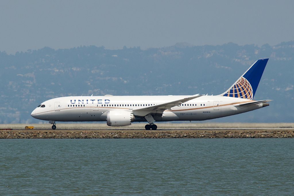 N30913 United Airlines Aircraft Fleet Boeing 787 8 Dreamliner cnserial number 35879238 at San Francisco International Airport