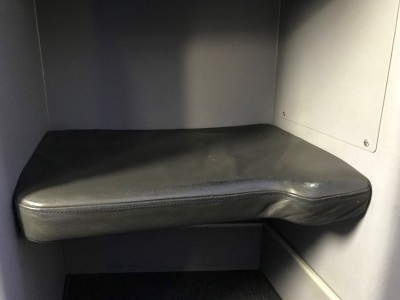 United Airlines Aircraft Fleet Boeing 787 8 Dreamliner Polaris BusinessFirst Class Cabin Unrestricted Foot Cubby For Bulkhead Seats