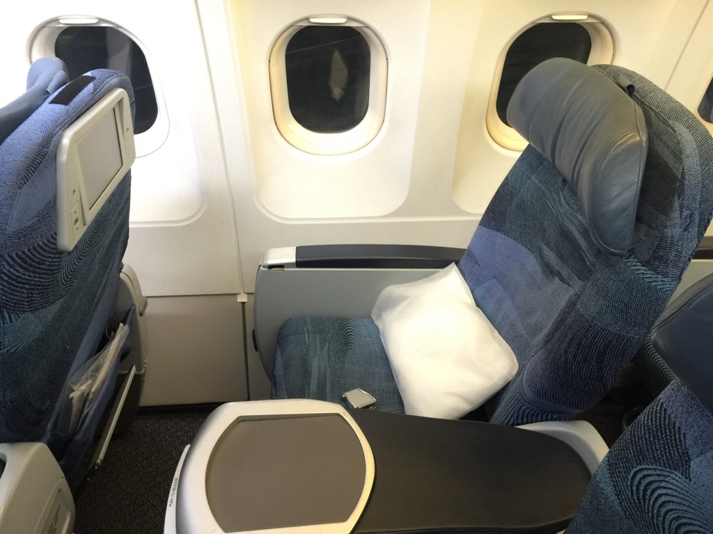 Air Canada Airbus A321 200 Business Class cabin seats narrowbody premium class product