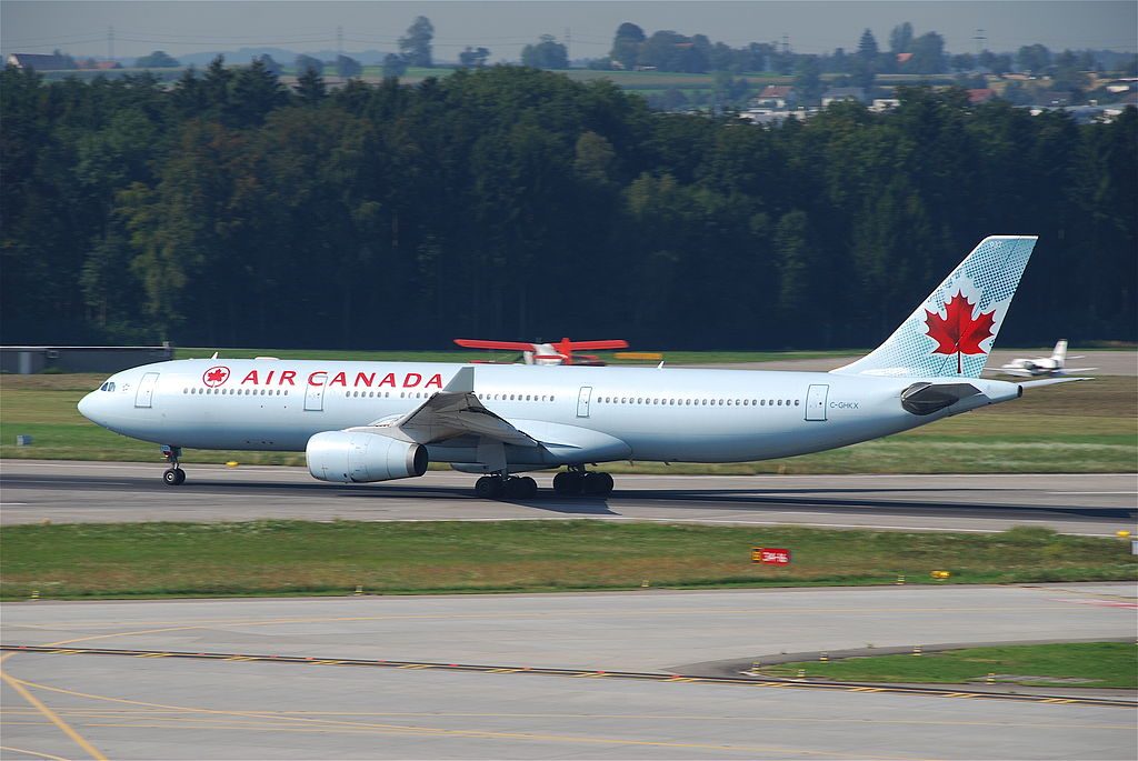Airbus A330 300 Air Canada ACA C GHKX at Zurich International Airport