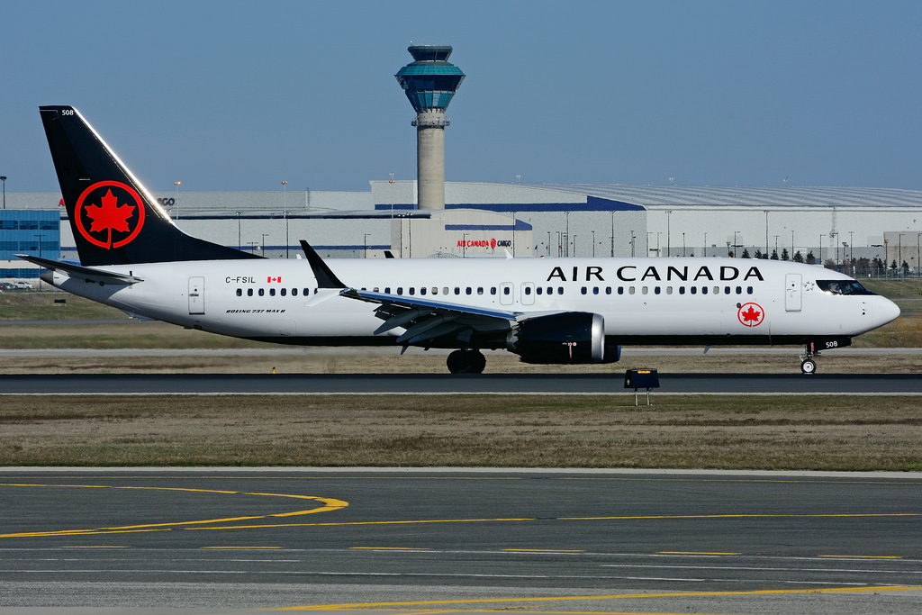C FSIL Boeing 737 MAX 8 Air Canada at Toronto Lester B. Pearson Airport YYZ