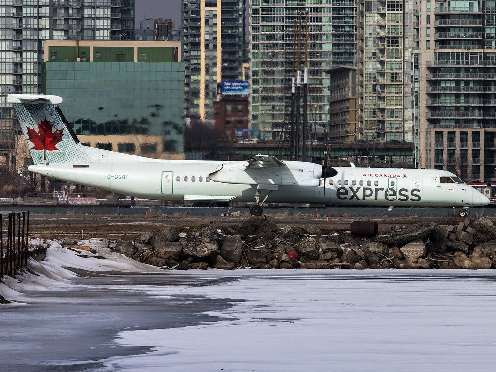 Air Canada Express Jazz De Havilland Canada DHC 8 402Q Dash 8 C GGOI Taxiing to runway 26 for departure at Billy Bishop Toronto City Airport