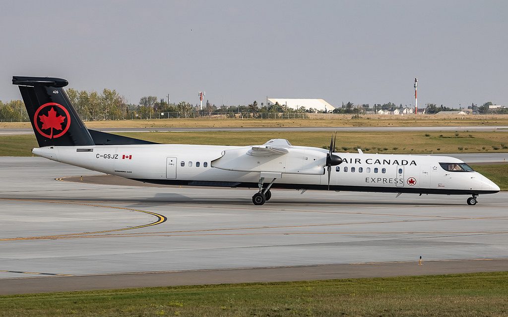 Jazz C GSJZ Air Canada Express Bombardier Canadair DHC 8 402 at Calgary Airport