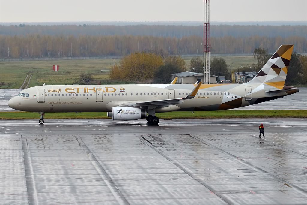 A6 AEH Airbus A321 200 of Etihad Airways at Domodedovo International Airport
