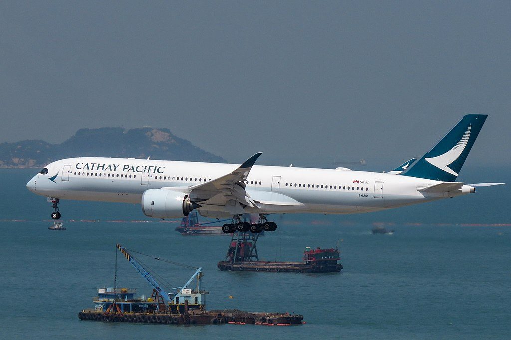 Airbus A350 900 Cathay Pacific B LRO arrival from Singapore at Hong Kong International Airport