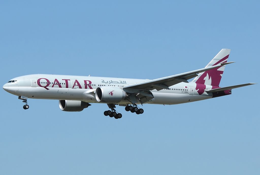 Qatar Airways Fleet Boeing 777-200LR Details and Pictures