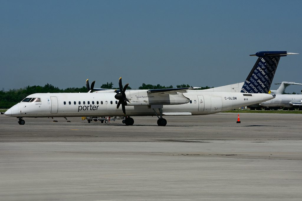 C GLQM Bombardier DHC 8Q 402 Porter Airlines at Hamilton International Airport YHM