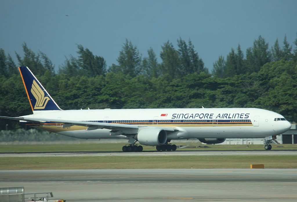 9V SYF Boeing 777 312 Singapore Airlines at Singapore Changi Airport