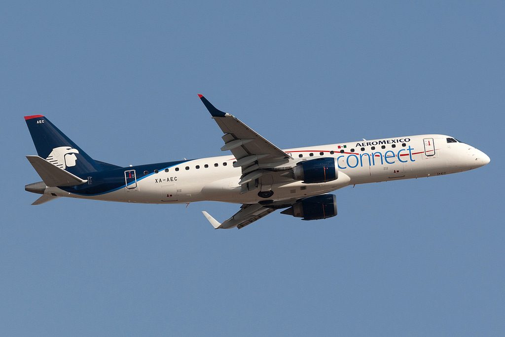Aeromexico Connect Embraer 190 XA AEC MMMX