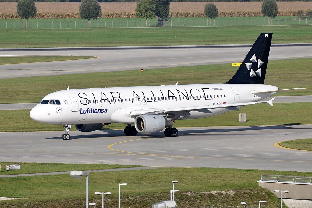 D AIPC Airbus A320 200 Braunschweig of Lufthansa on Star Alliance livery at Munich Airport