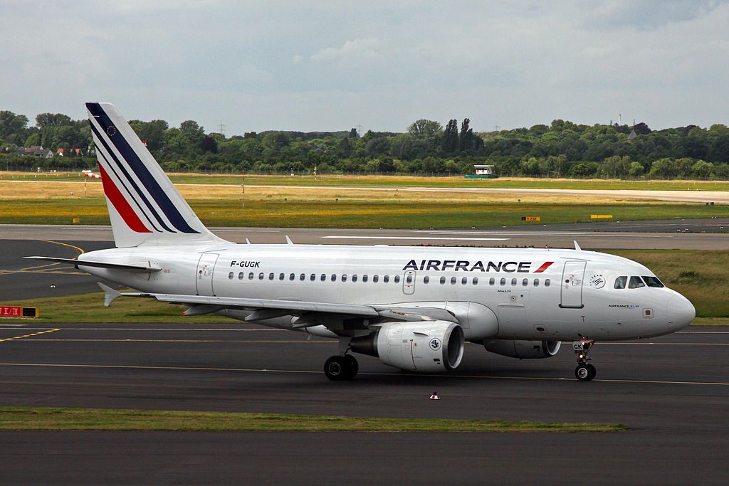 F GUGK Airbus A318 100 of Air France at Düsseldorf Airport