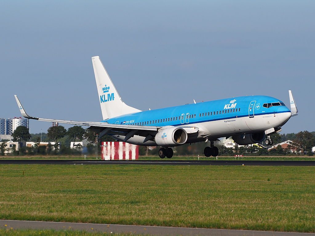 PH BXH KLM Royal Dutch Airlines Boeing 737 8K2WL cn 29597 Gans Goose landing at Schiphol