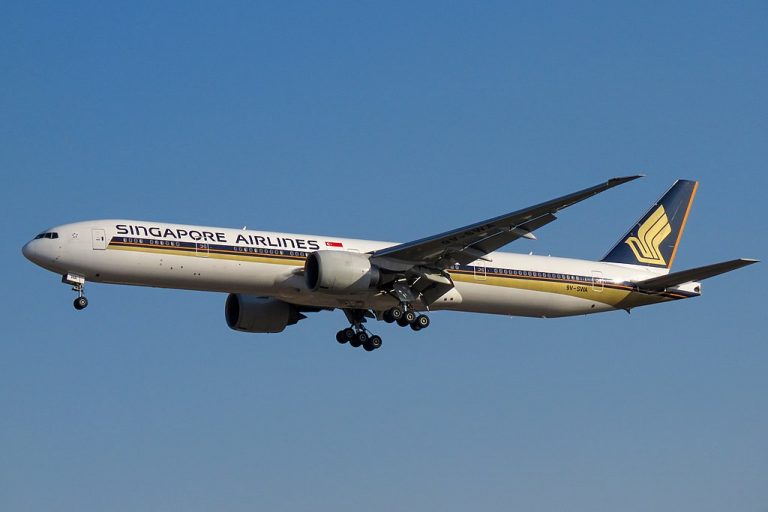 Singapore Airlines Fleet Boeing 777-300ER Details and Pictures