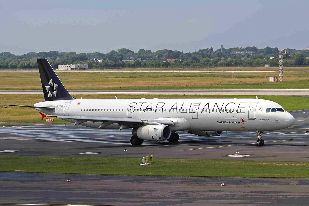 TC JRB Kirikkale Airbus A321 231 Turkish Airlines Star Alliance Livery at Düsseldorf Airport