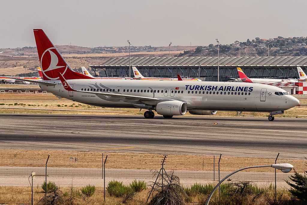 TC JYP Turkish Airlines Boeing 737 9F2ERWL Çatalca at Madrid Barajas Airport