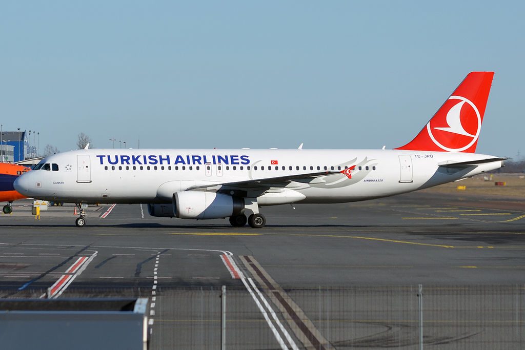 Turkish Airlines TC JPO Airbus A320 232 Çankırı at Tallinn Airport