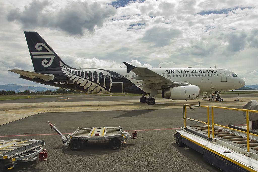 Air New Zealand Airbus A320 232 ZK OJE at Rotorua Airport