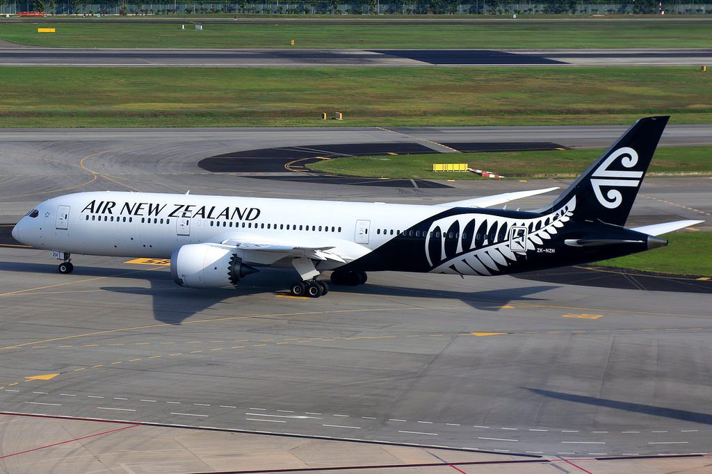 Air New Zealand Boeing 787 9 Dreamliner ZK NZH at Singapore Changi