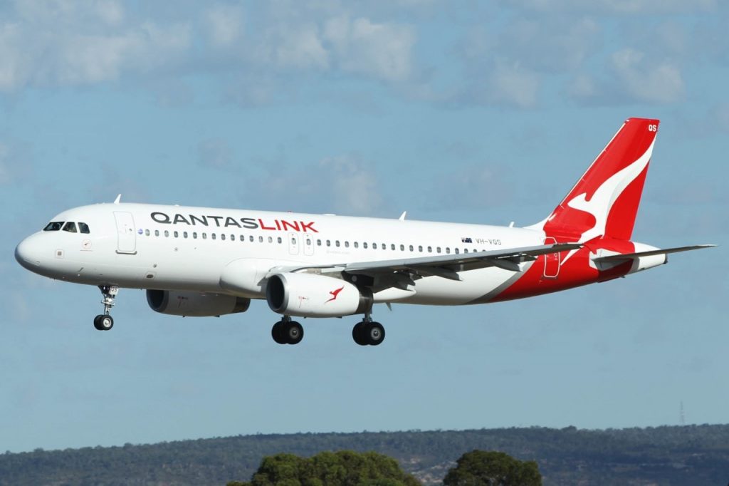 Airbus A320 232 QantasLink VH VQS Kangaroo Paw