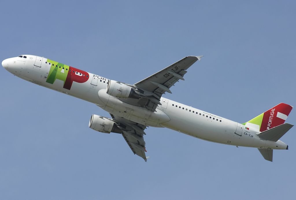Airbus A321 211 TAP Portugal CS TJF Luis Vaz de Camoes at Amsterdam Airport Schiphol