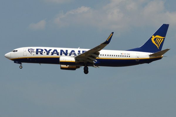 Ryanair Fleet Boeing 737-800 Details and Pictures