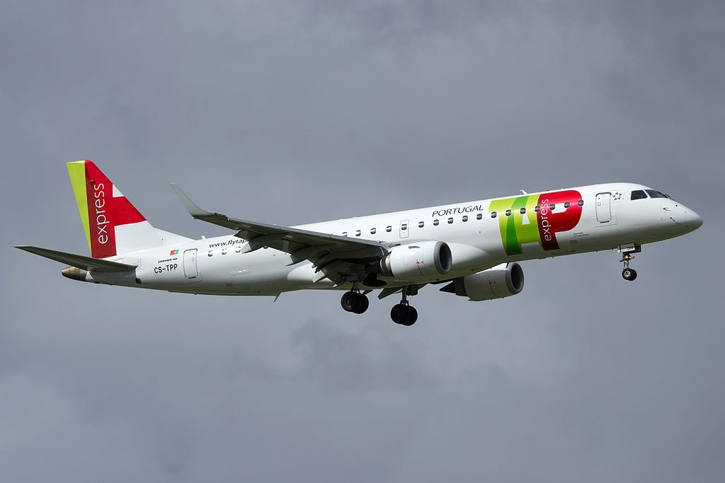 CS TPP Embraer E190 TAP Express Portugália Viseu at Lisbon Portela Airport