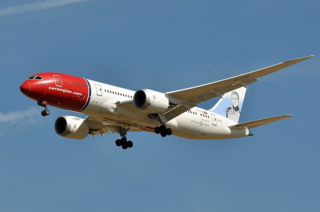 Norwegian Boeing 787 8 Dreamliner LN LND Grete Waitz at Charles de Gaulle Airport