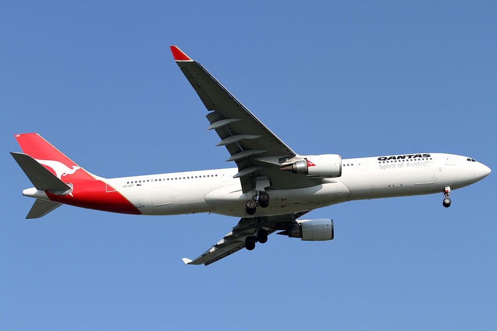 Qantas Airbus A330 300 VH QPF Esperance at Singapore Changi Airport