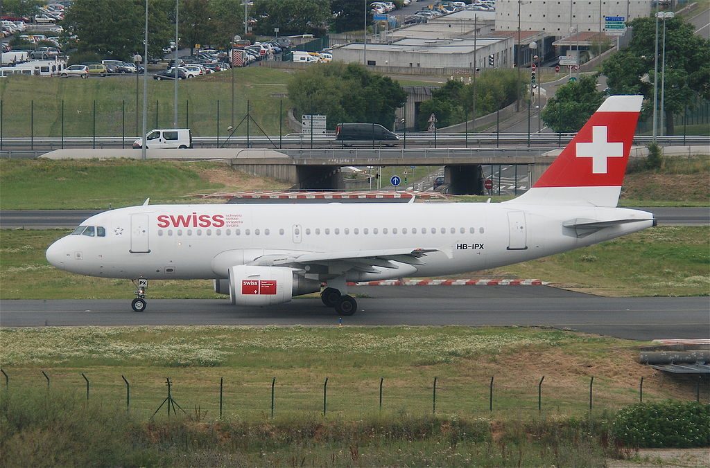 Swiss Airbus A319 112 HB IPX at Paris Charles de Gaulle Airport