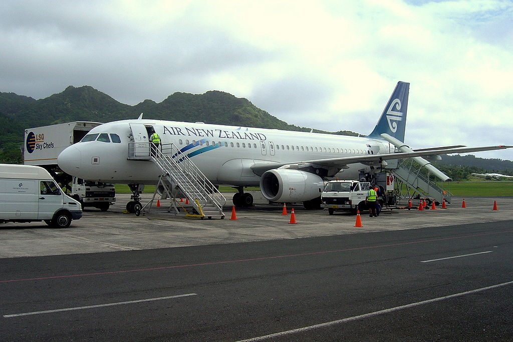 ZK OJI Air New Zealand Airbus A320 232 on the tarmac at Rarotonga awaiting passengers