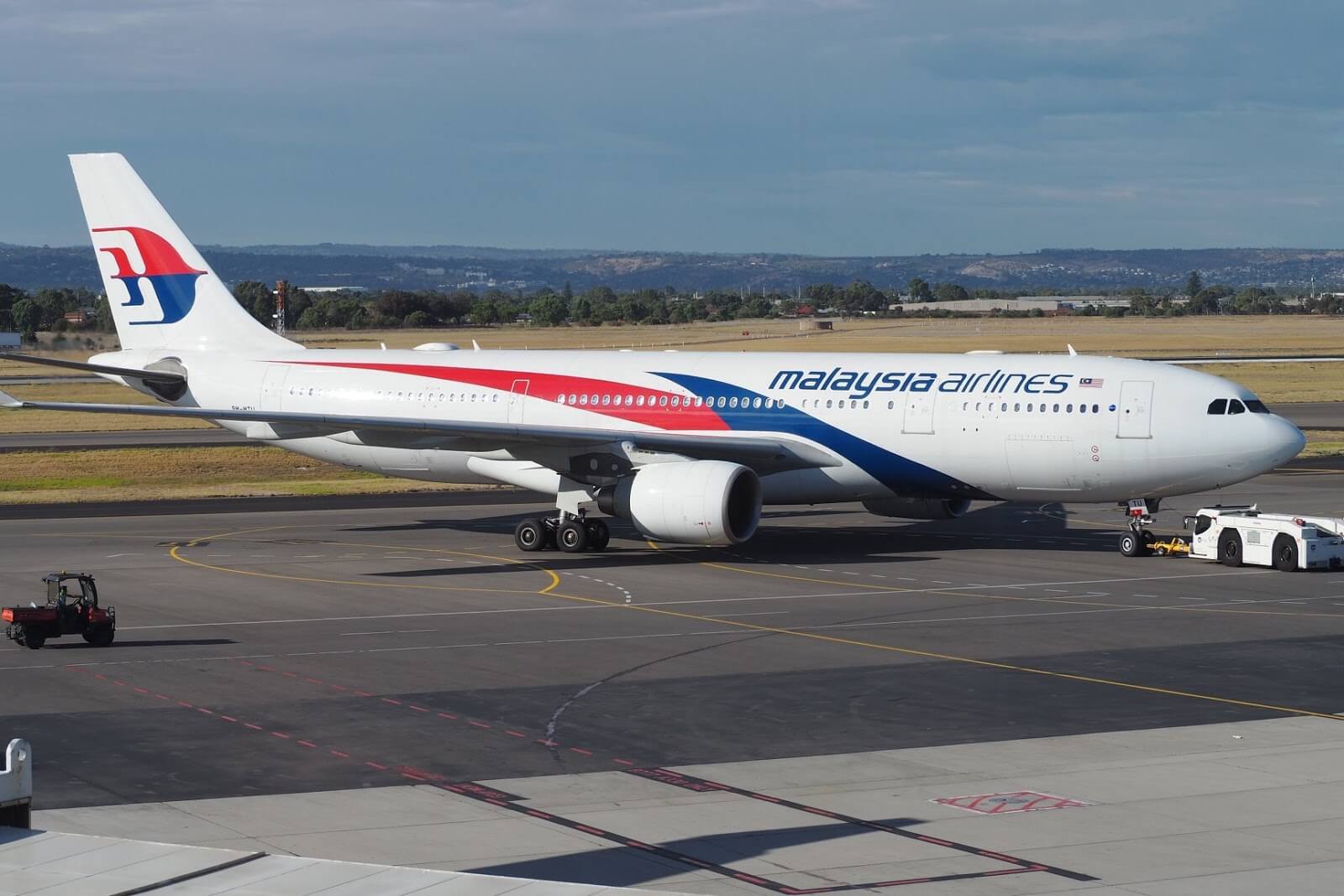 Malaysia Airlines A330 200 - Image to u