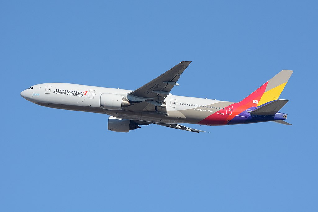 Asiana Airlines Fleet Boeing 777-200ER Details and Pictures