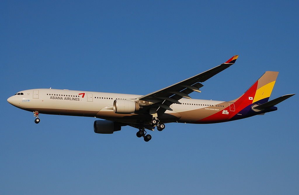 Asiana Airlines HL7792 F WWKL Airbus A330 323 at Toulouse Blagnac International Airport