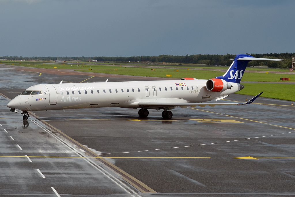 SAS Fleet Bombardier CRJ900 Details and Pictures