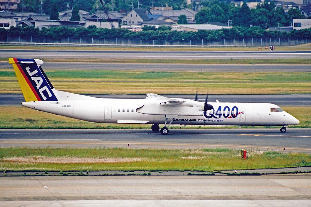 JA842C Bombardier Dash 8 Q402 JAC Japan Air Commuter ITM Itami Airport