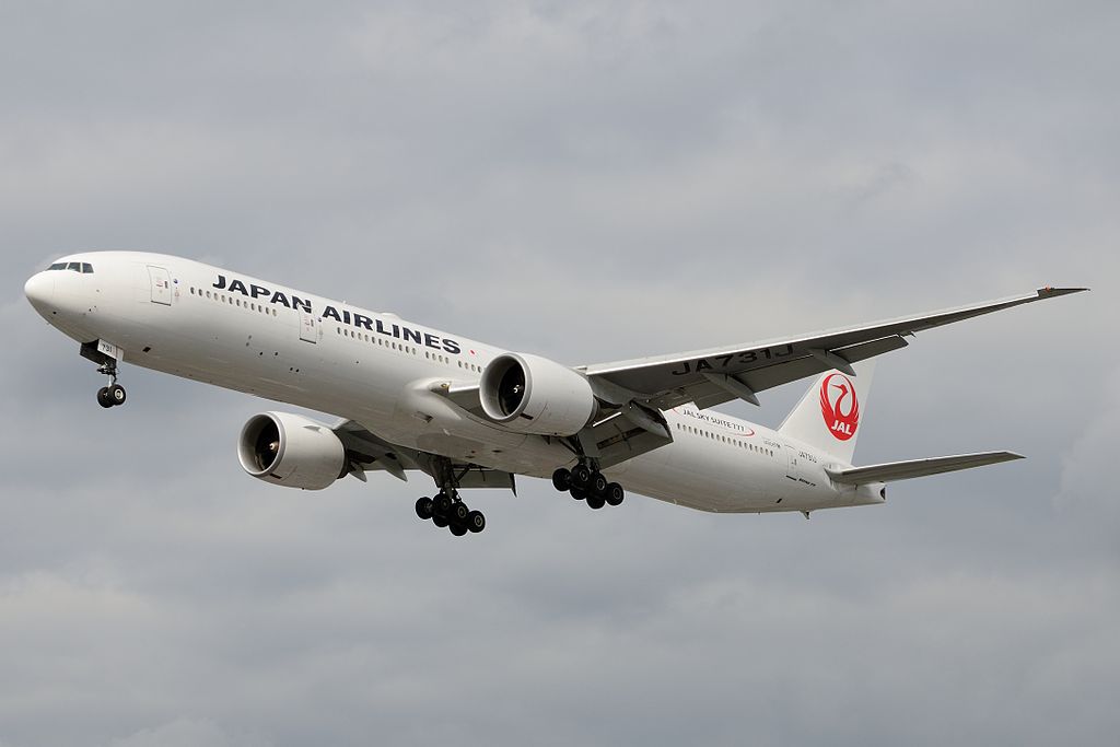 Japan Airlines Fleet Boeing 777-300/ER Details and Pictures