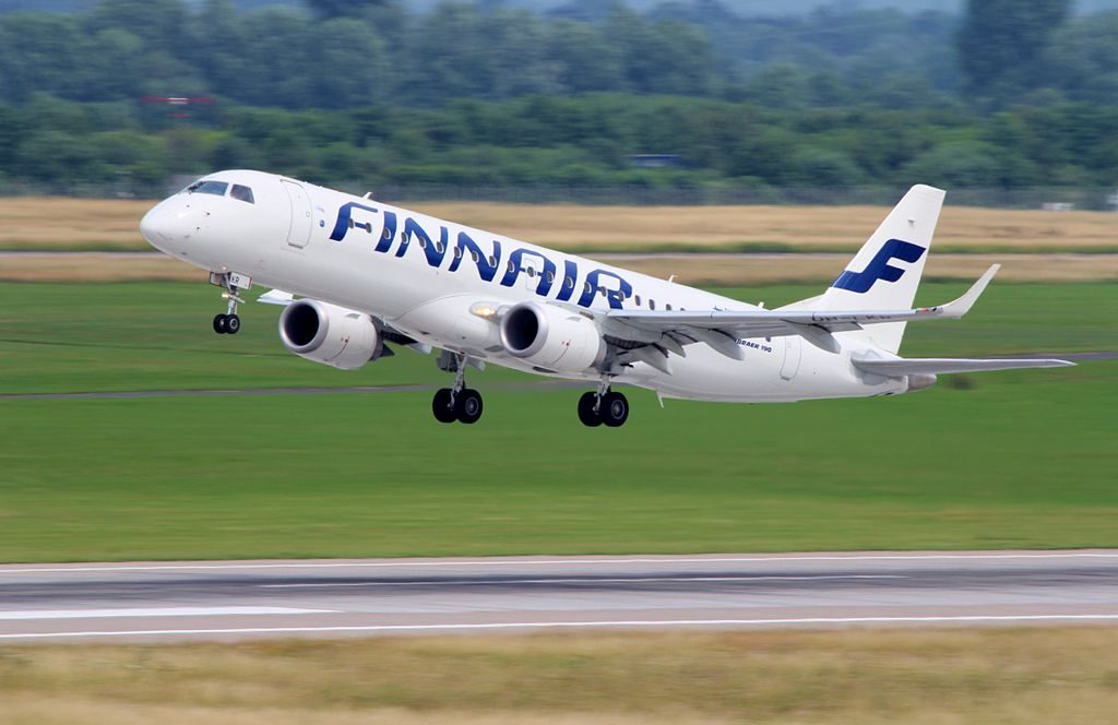 OH LKR Finnair Embraer 190 at Düsseldorf Airport