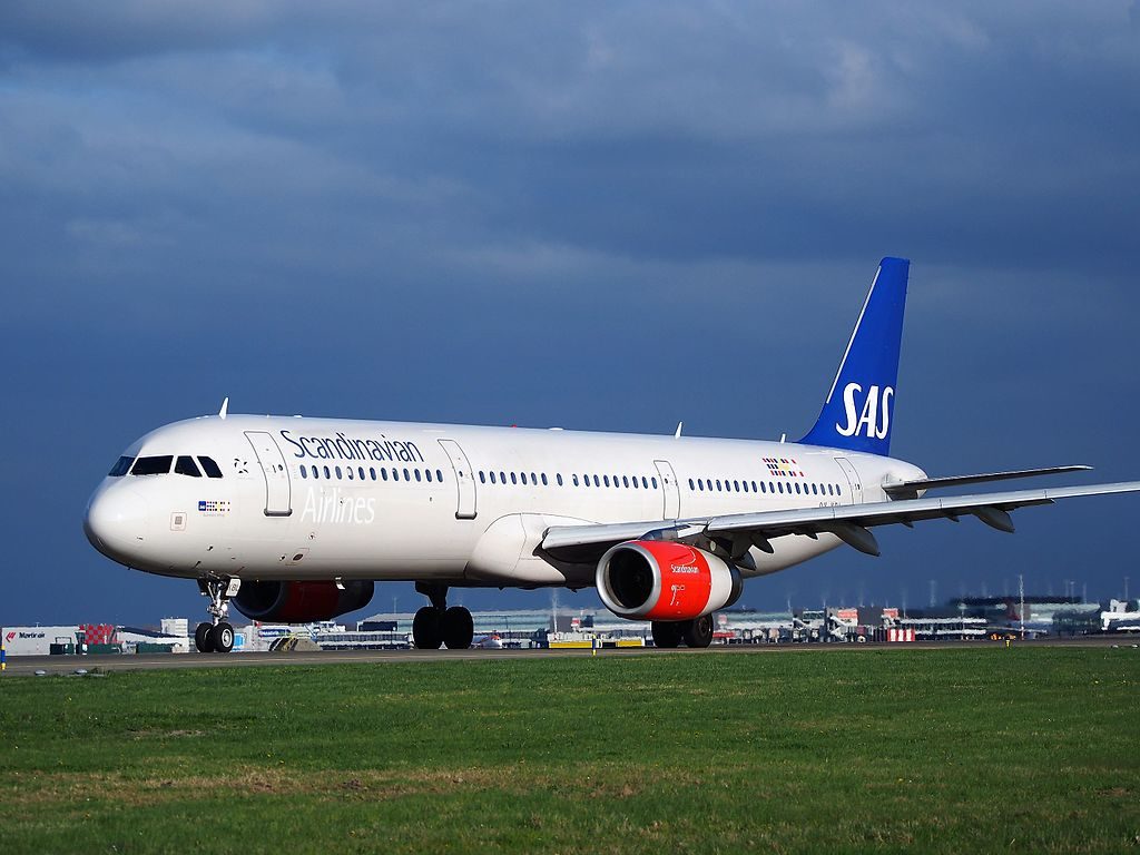 OY KBL SAS Scandinavian Airlines Airbus A321 232 Gunnbjörn Viking at Schiphol