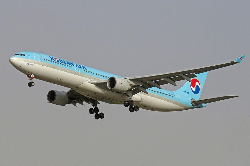 Airbus A330 323 HL7584 Korean Air at Beijing Capital International Airport