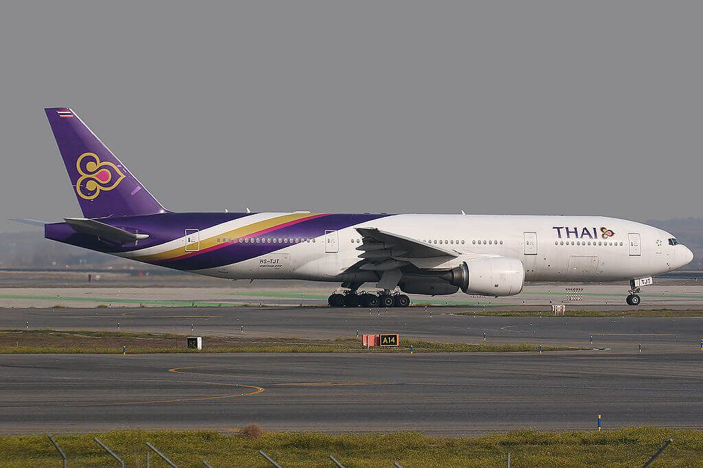 THAI Airways Boeing 777 2D7ER HS TJT Pathum Wan ปทุมวัน at Madrid Barajas Airport