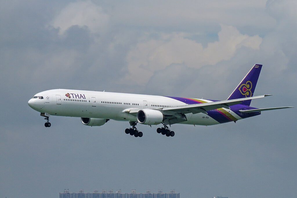 THAI Airways Boeing 777 3D7 HS TKA Sriwanna ศรีวรรณา at Hong Kong International Airport
