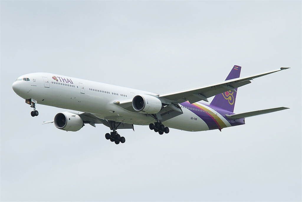 THAI Airways Boeing 777 3D7 HS TKB Chainarai ชัยนารายณ์ at Suvarnabhumi International Airport