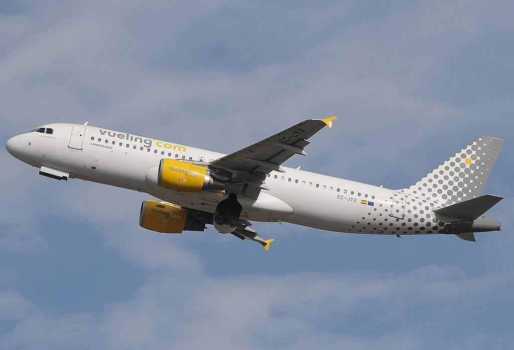 Vueling Airlines Fleet Airbus A320-200 Details and Pictures